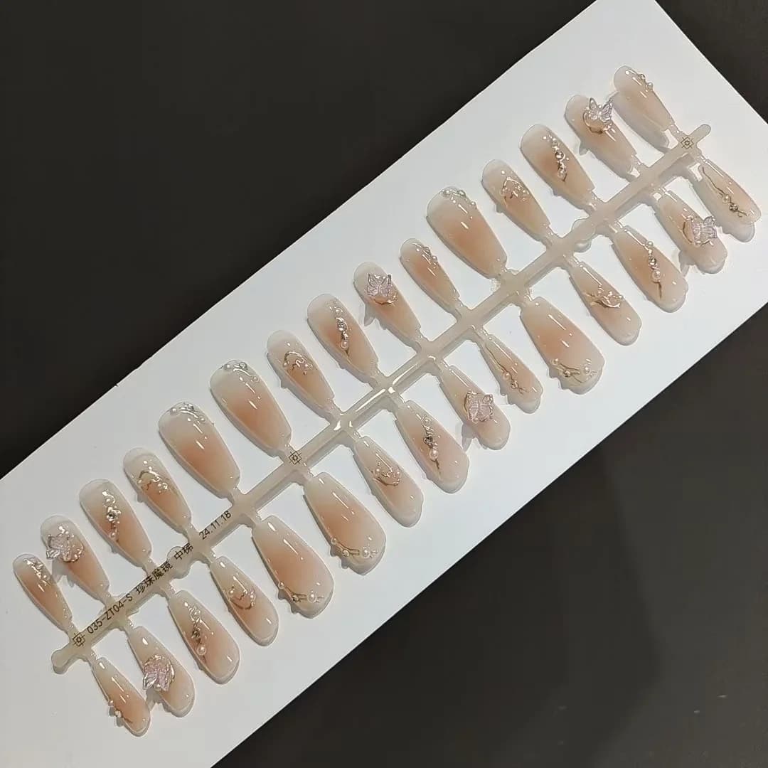 3D liblikaga surutavad kunstküüned, 30 tk, korduvkasutatavad