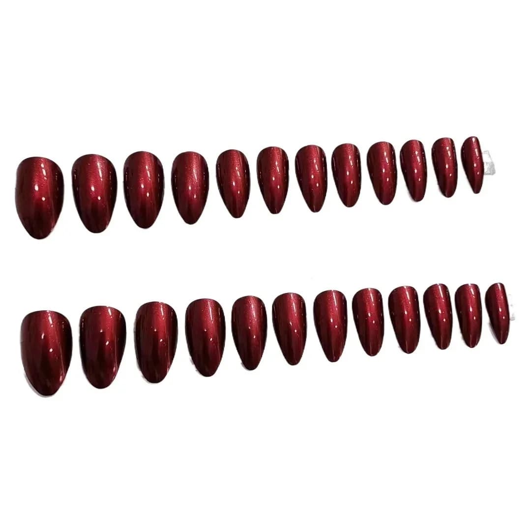 Pärlmutterpunased pikad stiletto-tehisnailid, ühtlane värv