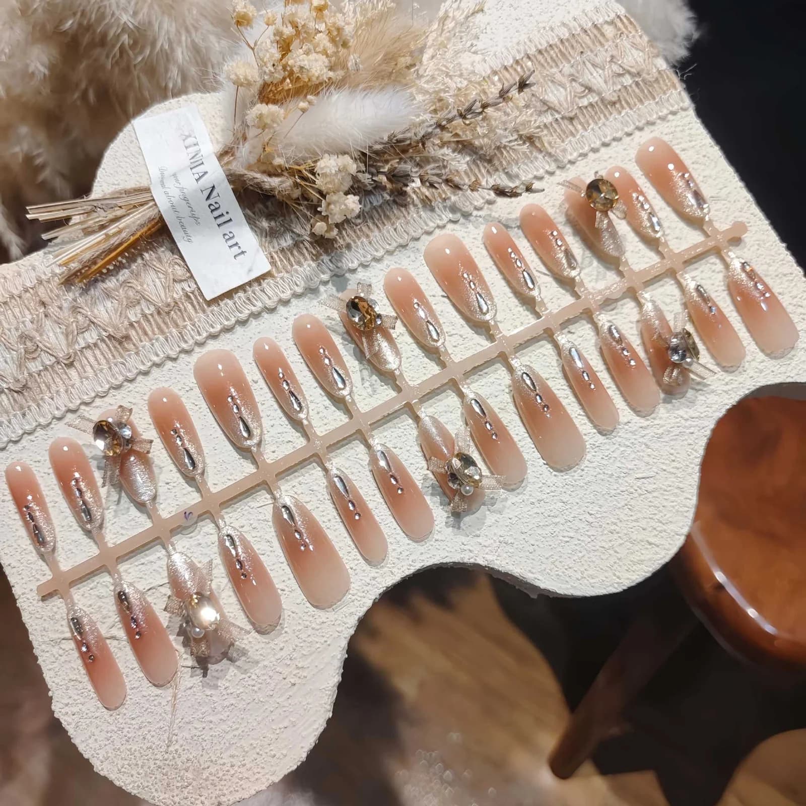 Paris Dream kassisilma kunstküüned kivikeste ja lindiga